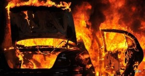 IncendieVoitureDivers (2)