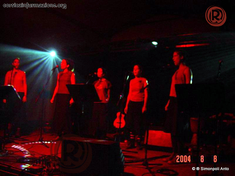 Amaren-Alabak-Corti2004-2767
