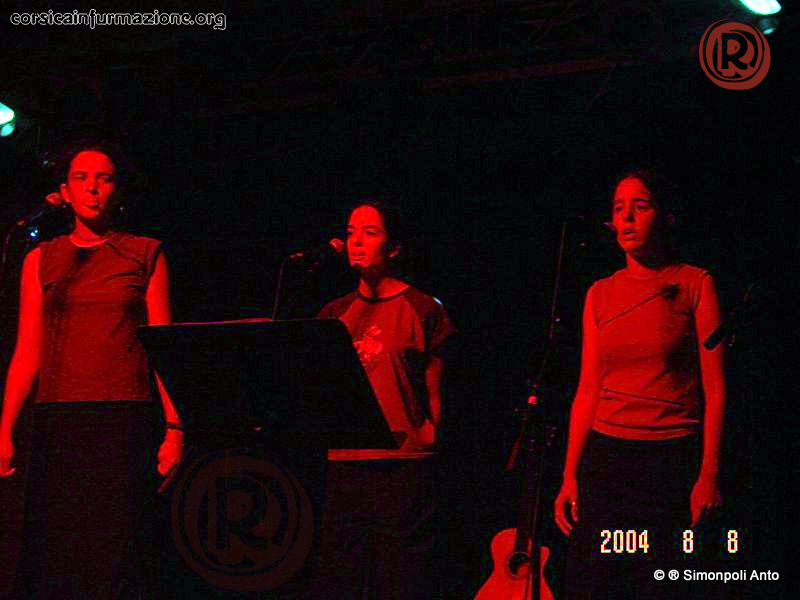 Amaren-Alabak-Corti2004-2770
