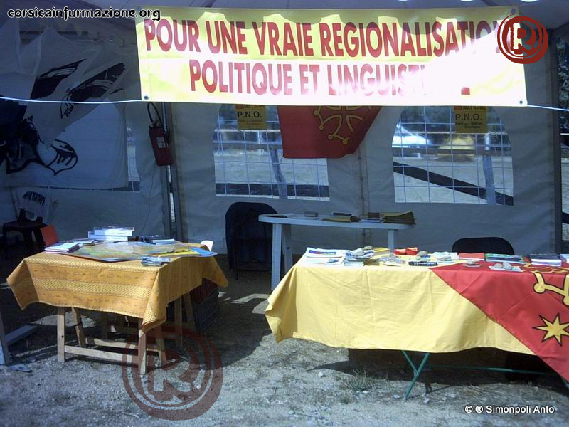 GhjurnateCorti2004-Stand-bombage-nationsansetat (18)