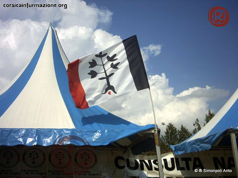 GhjurnateCorti2004-Stand-bombage-nationsansetat (20)