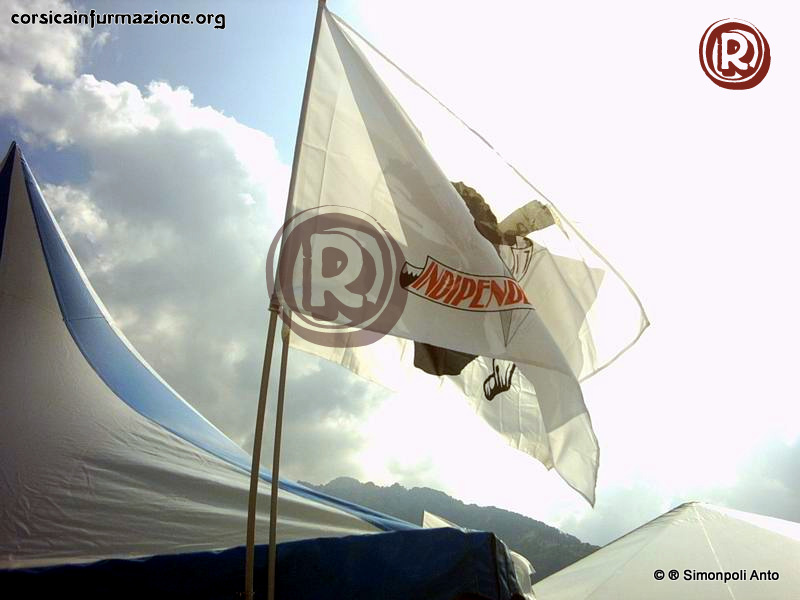GhjurnateCorti2004-Stand-bombage-nationsansetat (22)