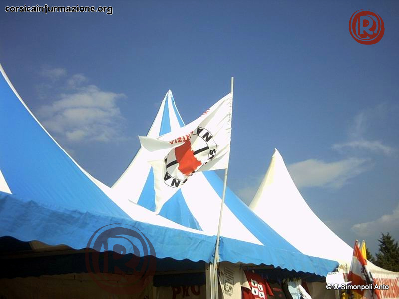 GhjurnateCorti2004-Stand-bombage-nationsansetat (26)