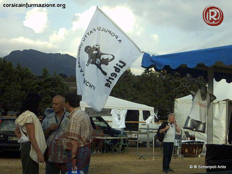 GhjurnateCorti2004-Stand-bombage-nationsansetat (3)