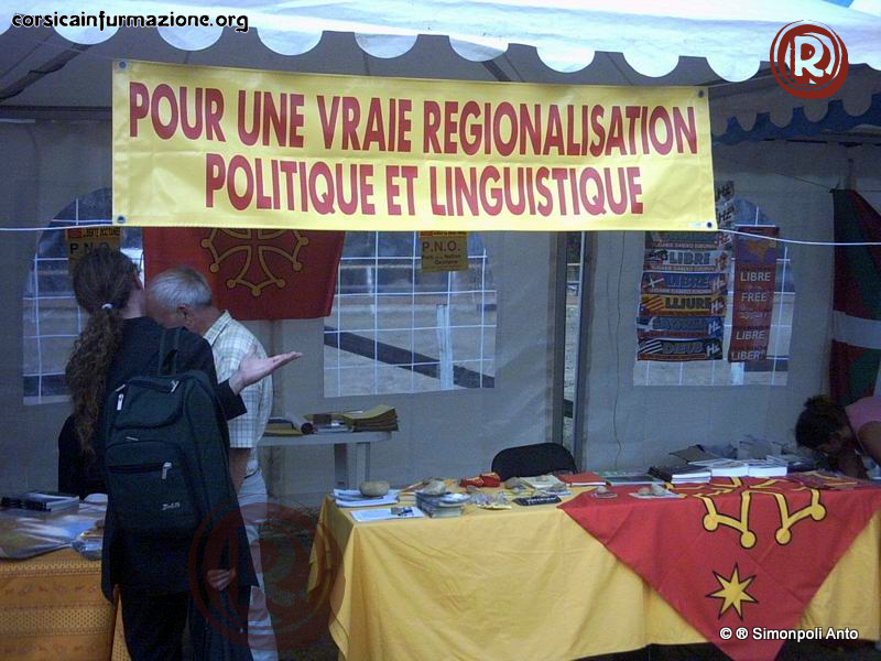 GhjurnateCorti2004-Stand-bombage-nationsansetat (30)