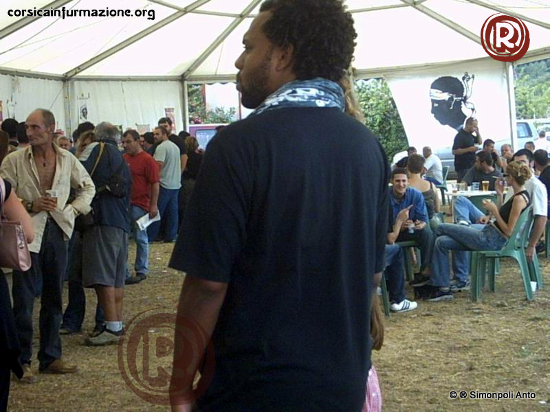 GhjurnateCorti2004-Stand-bombage-nationsansetat (7)
